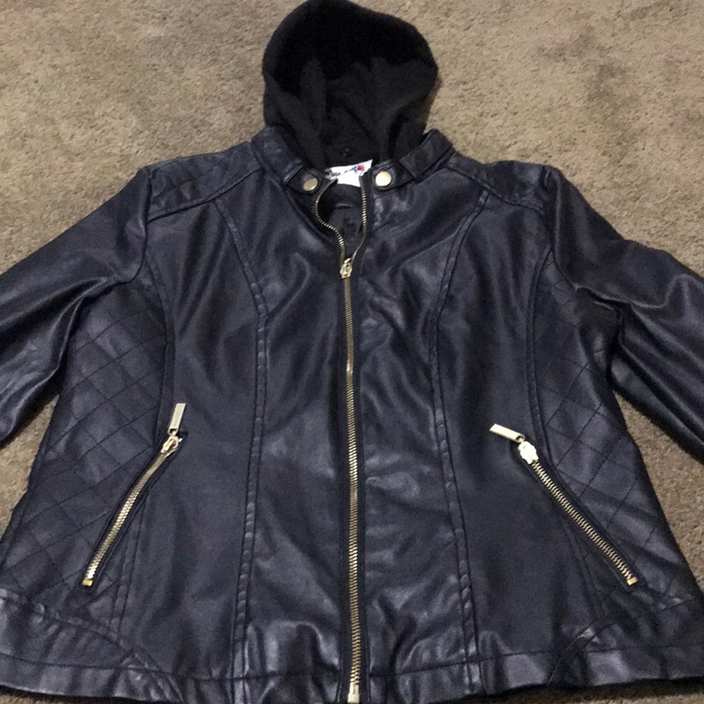 Leather jacket detachable hood